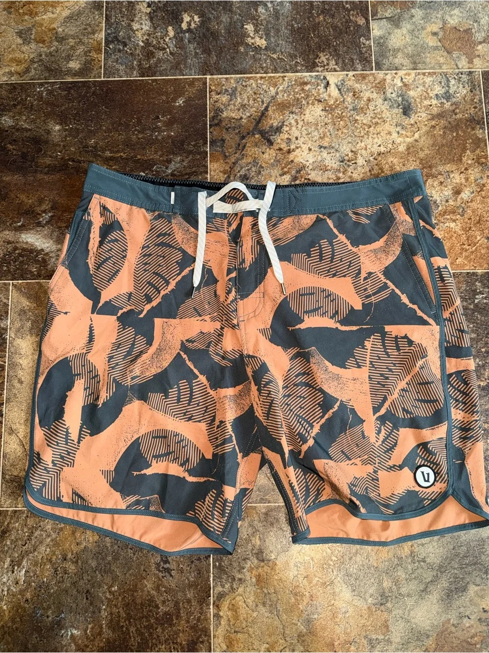 Vuori Men's BUNDLE OF 4 Men's Swim Trunks / Board Shorts